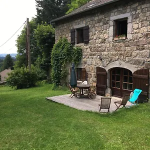 https://gite-les-myosotis.hotels-rhonealpes.com
