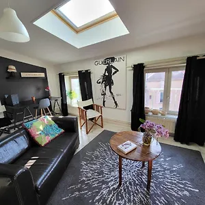 https://pour-vos-sjours-pro-ou-dtentes.hotels-rhonealpes.com